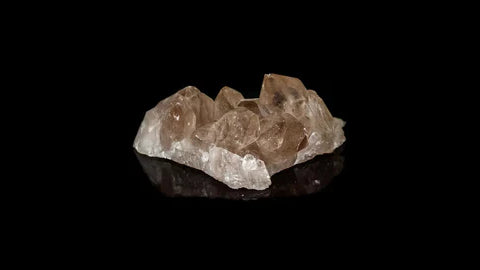 Quartz fumé : mystères et splendeur d'une pierre intemporelle