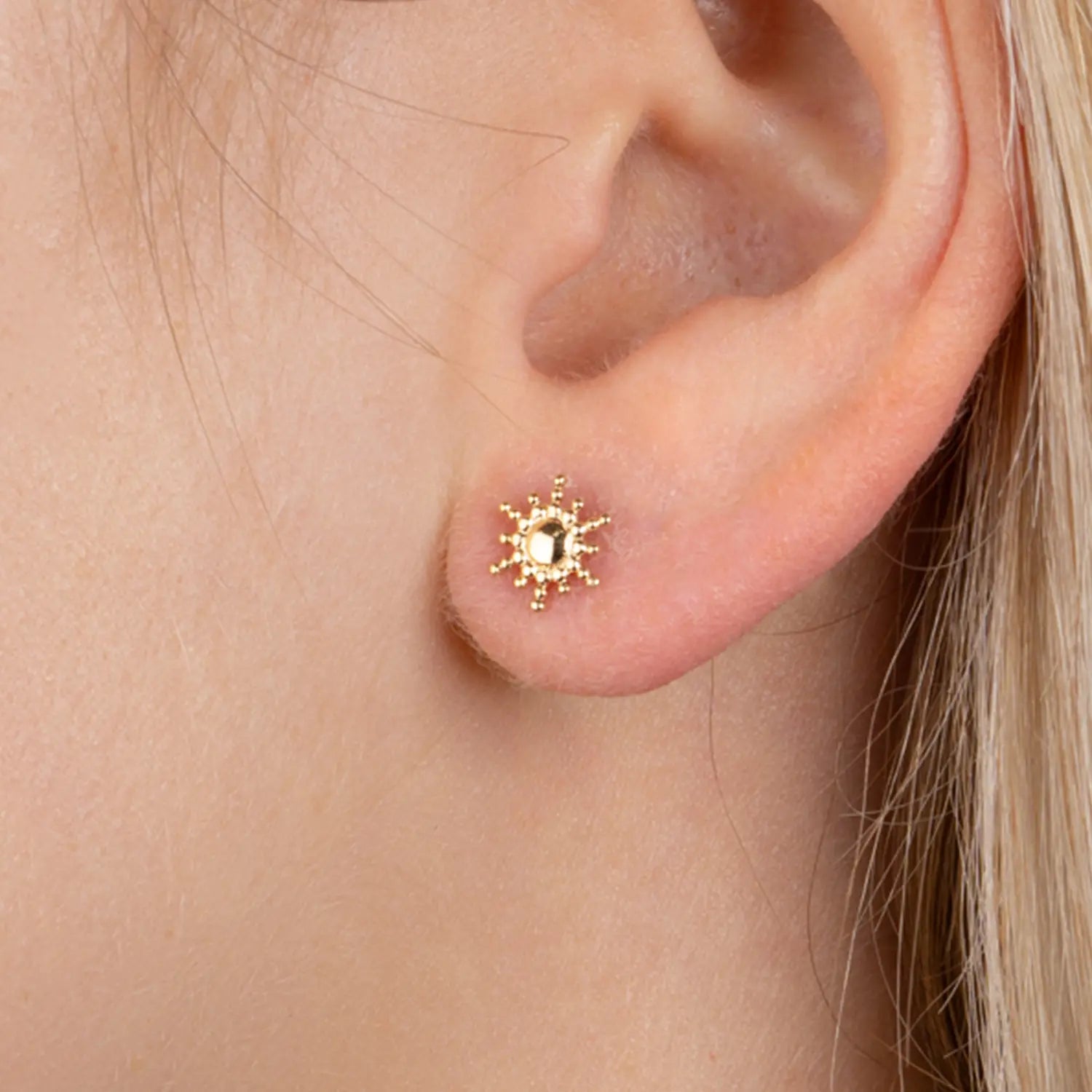 Boucles d'oreilles puces soleil plaqué or 18 carats
