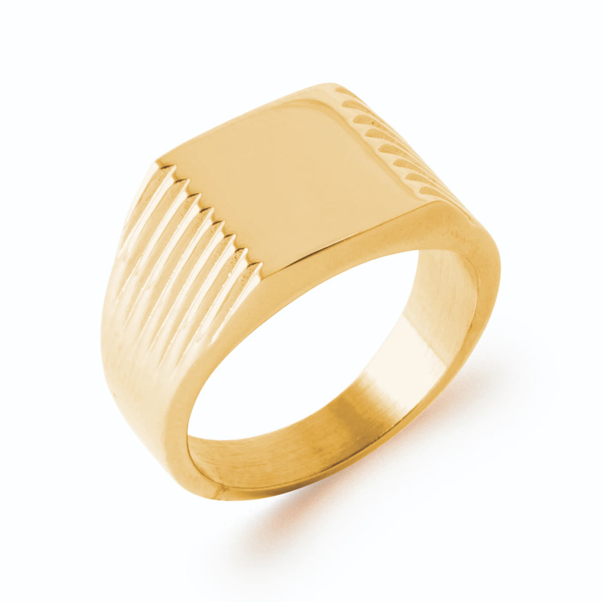 Bague chevalière plateau carré strié en acier PVD doré homme