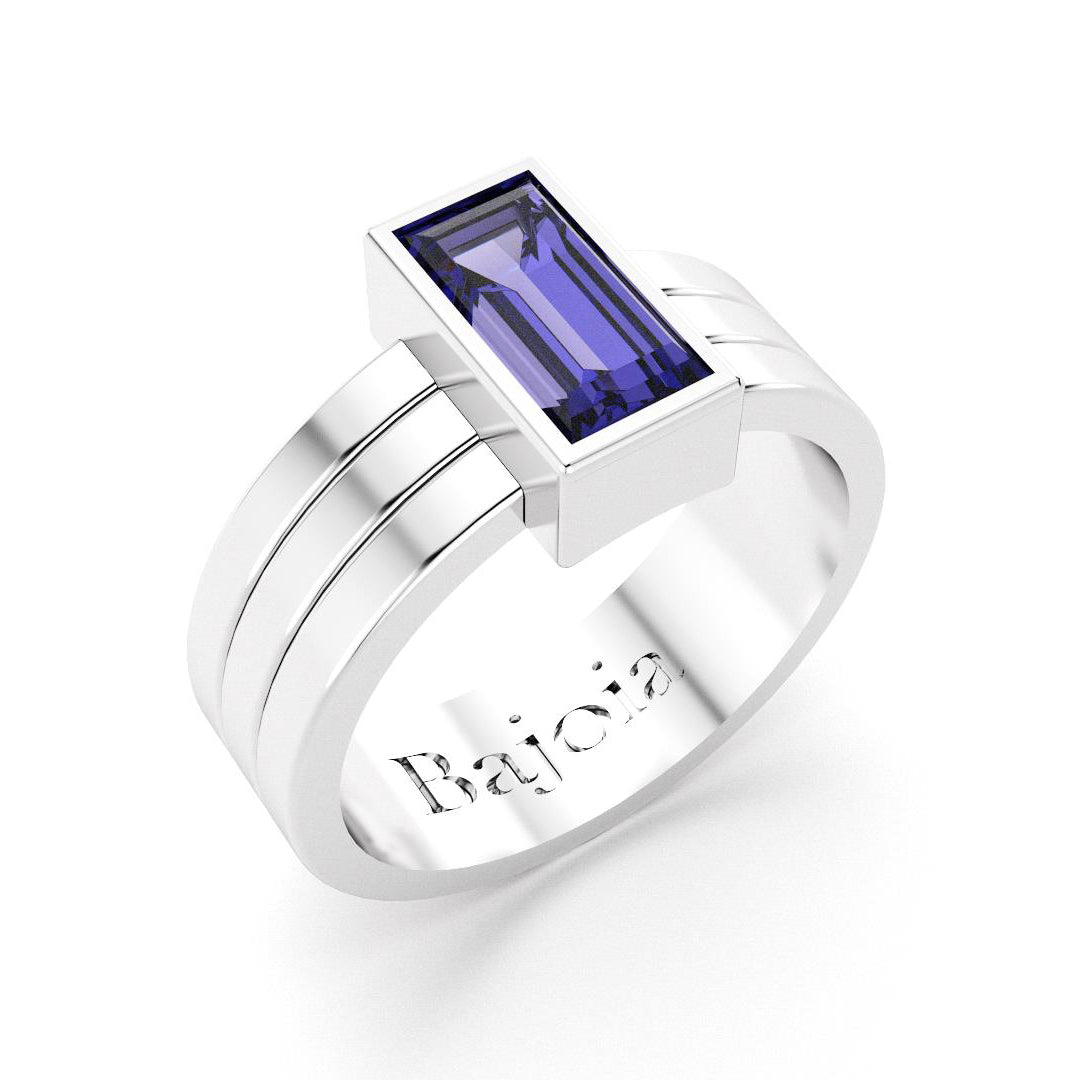 Bague Art Déco en or blanc 18 carats et Iolite