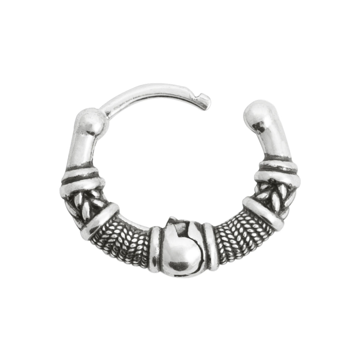 Boucle d’oreille créole ethnique tressée en argent 925 homme vu de profil