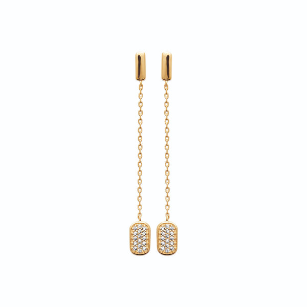 Boucles d’oreilles pendantes longues chaînes et plaque pavée de zircons en plaqué or