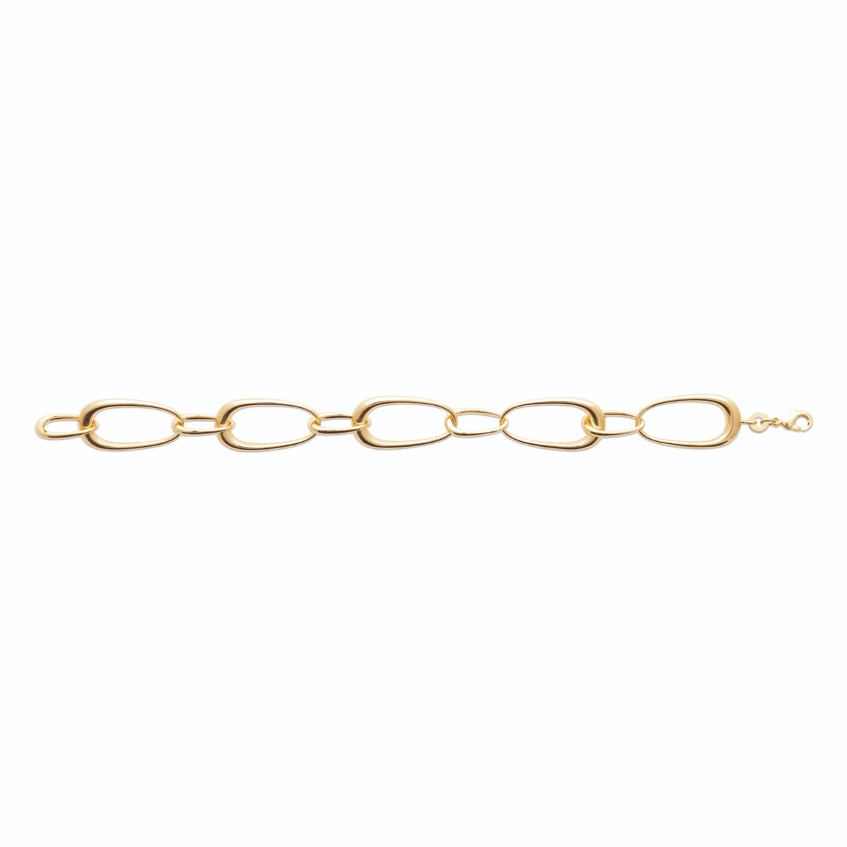 Bracelet chaîne et grand maillon ovale organique en plaqué or, vu à plat