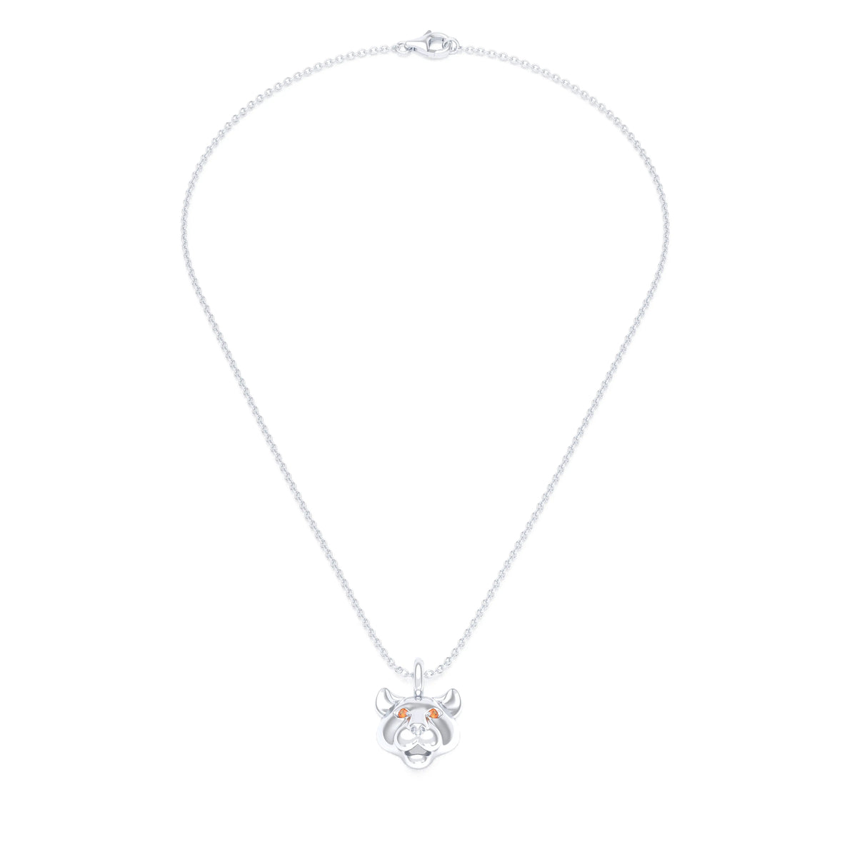 Collier tête de tigre en argent rhodié aux yeux de saphirs orange, vu de face sur sa chaîne forçat de 40 cm
