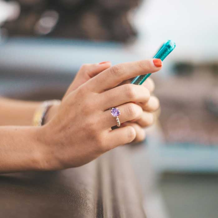 Bague Indiscrète en argent 950 et améthyste