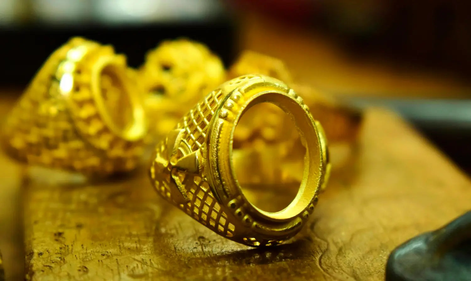 Comment savoir si un bijou est réellement en or ?