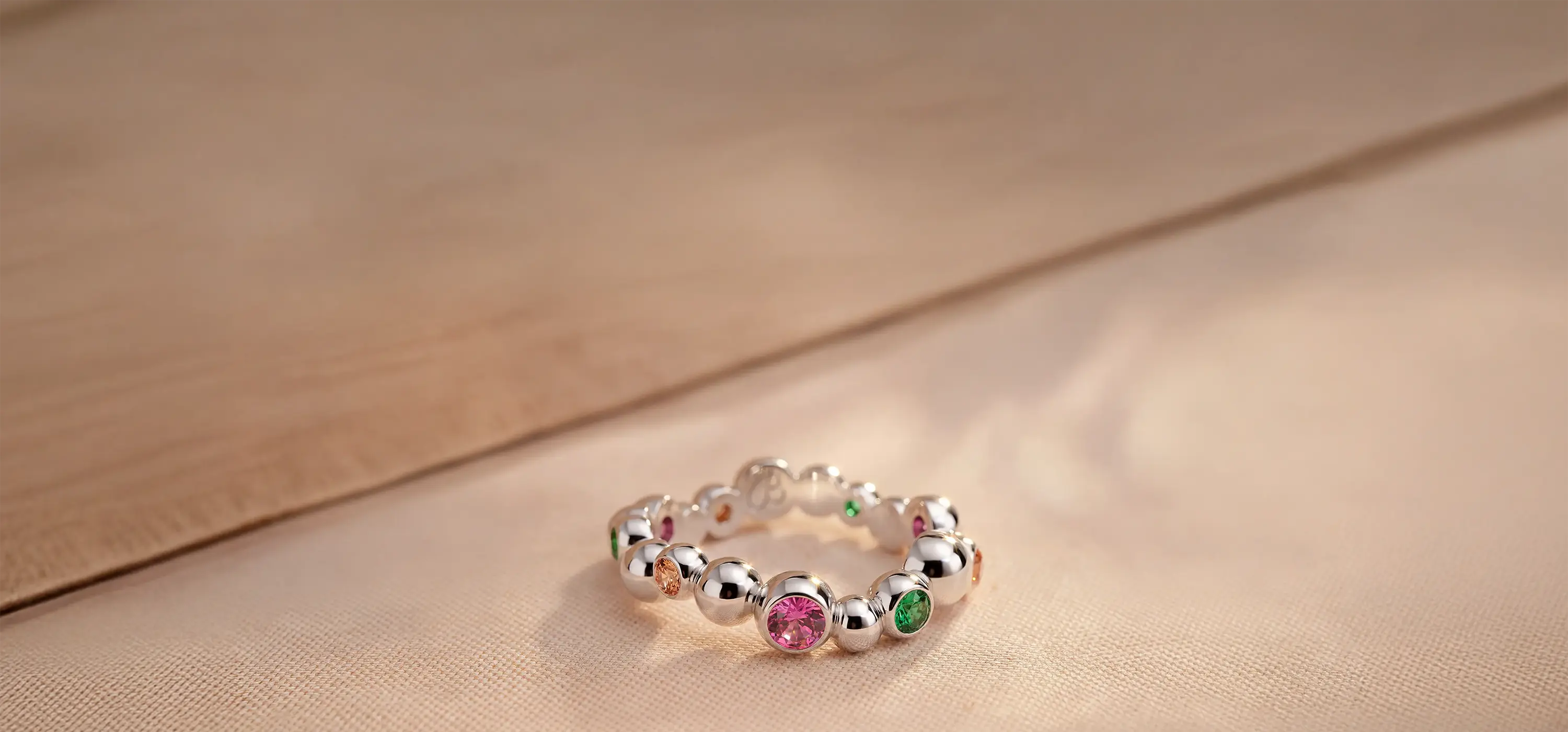 Pierre semi-précieuse : la fin d'une hiérarchie obsolète