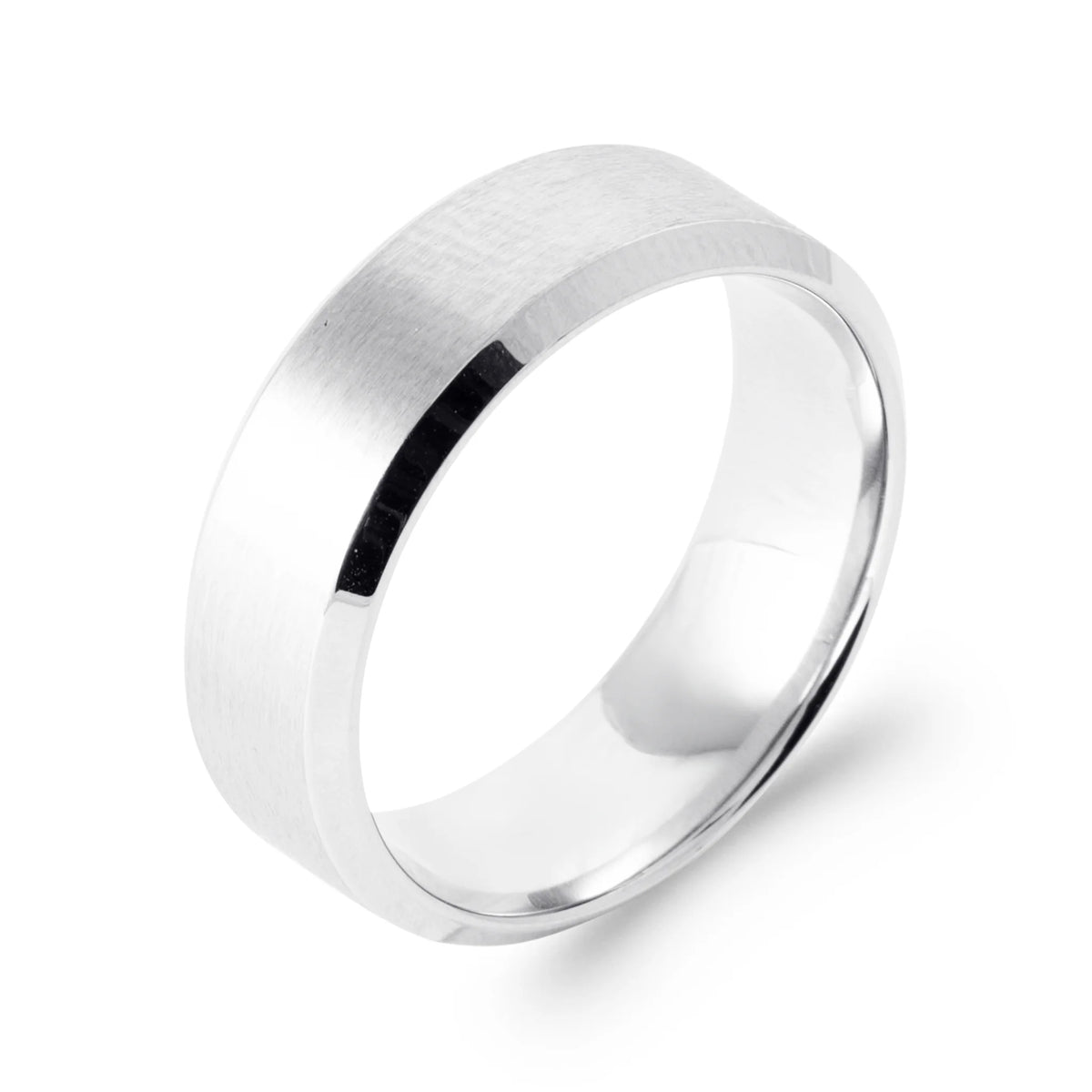 Bague anneau à bords biseautés en acier homme