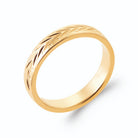 Bague anneau jonc gravé d’une frise d’épis en chevrons en plaqué or