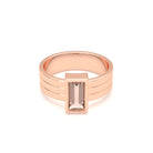 Bague Art Déco – Or Rose & Pierre Fine Taille Baguette