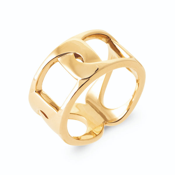 Bague bandeau ajouré de maillons ovales polis sans pierre en plaqué or, vue de trois quarts
