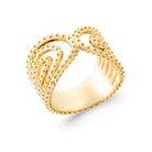 Bague bandeau large ajouré de boucles de fil d’or perlé en plaqué or, vue de trois quarts