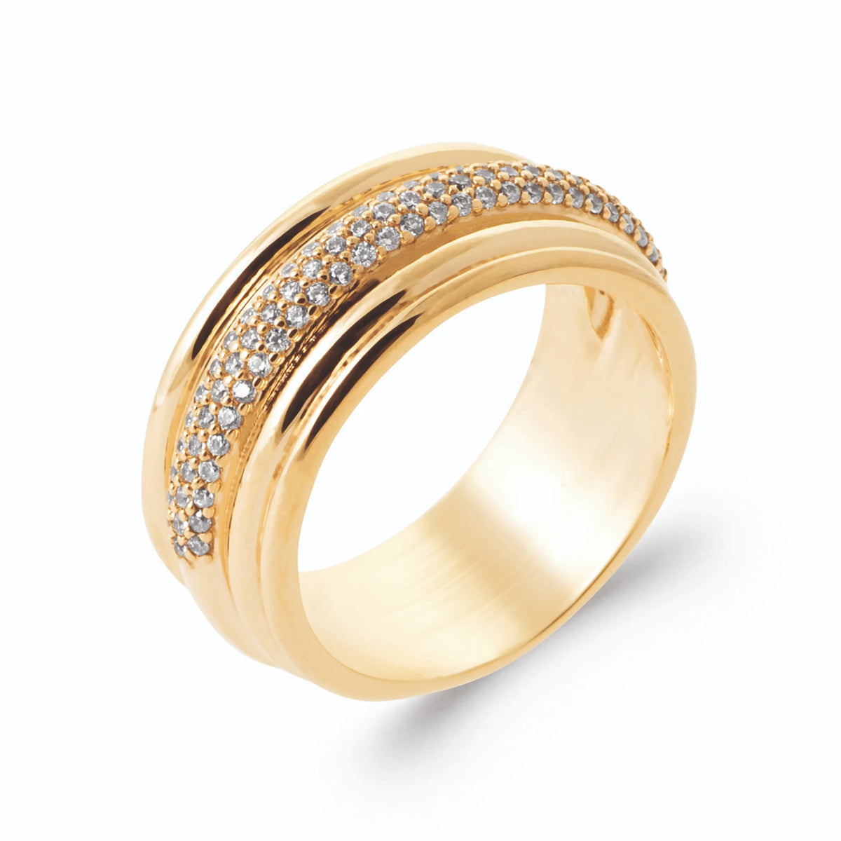 Bague bandeau large anneau central pavé entre deux joncs en plaqué or, vue de trois quarts