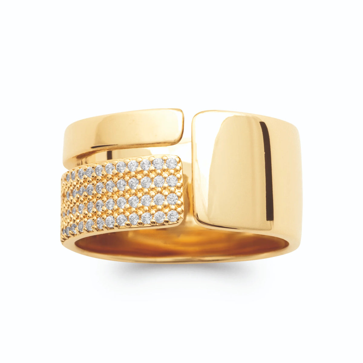 Bague bandeau large plaque polie et panneau pavé décalé plaqué or, vue de face