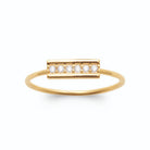 Bague barrette rectangulaire ligne de zircons sur anneau fin en plaqué or
