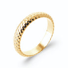 Bague bombée sculptée d’une torsade en relief en plaqué or