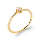 Bague carré de quatre petits zircons ronds en plaqué or