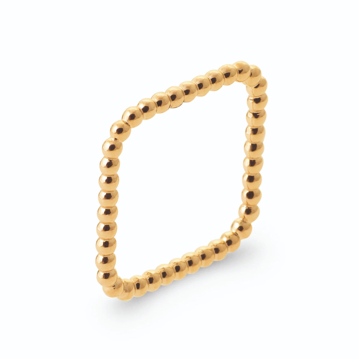 Bague carrée en fil perlé sans pierre en plaqué or, vue de trois quarts