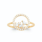 Bague cercle pavé de zircons et grappe intérieure plaqué or, vue de face