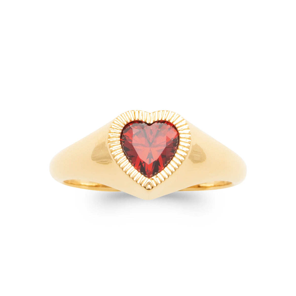 Bague chevalière cœur pierre rouge profond plaqué or, vue de face