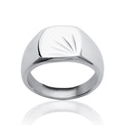Bague chevalière coussin gravée de rayons en acier homme vu de profil