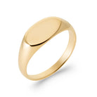 Bague chevalière ovale au plateau lisse poli en plaqué or