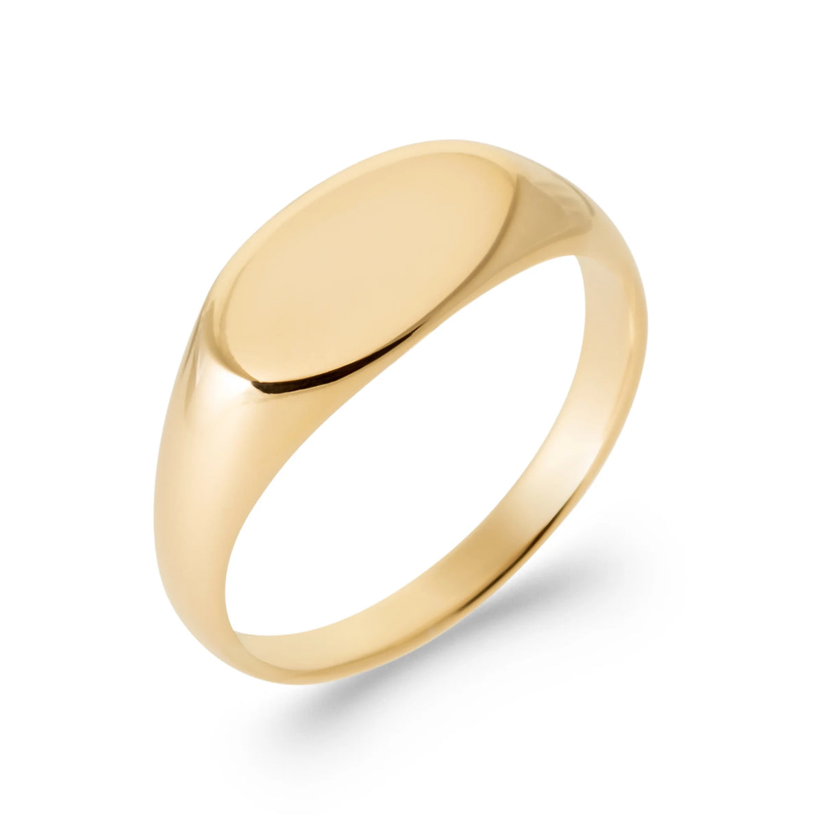 Bague chevalière ovale au plateau lisse poli en plaqué or