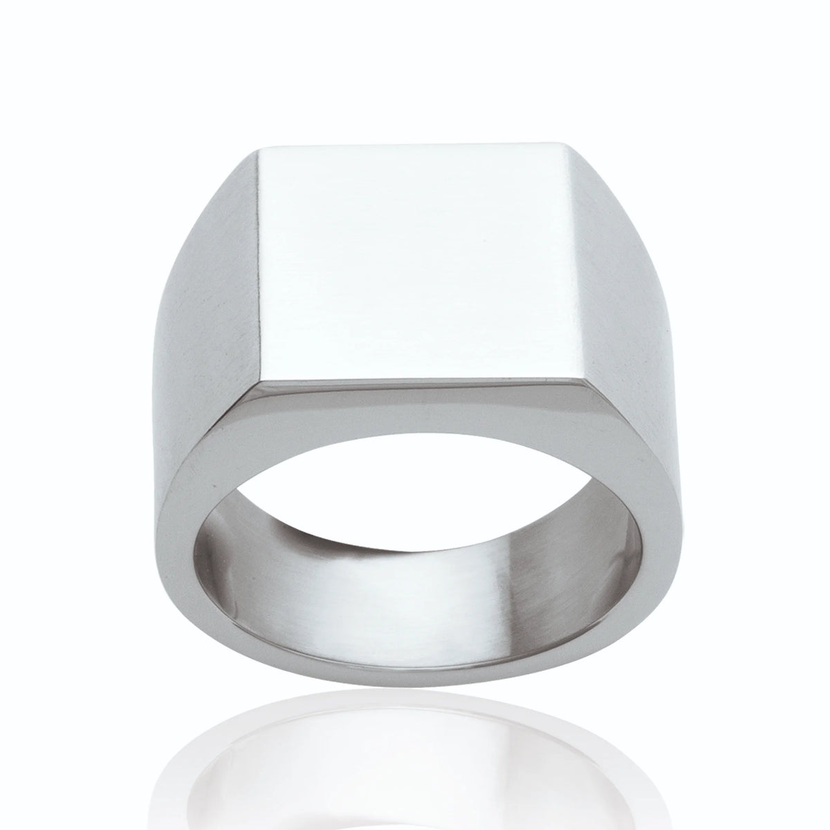 Bague chevalière plateau carré biseauté en acier homme vu de profil