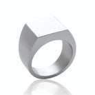 Bague chevalière plateau carré biseauté en acier homme