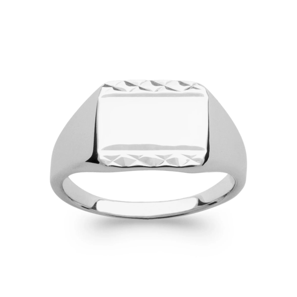 Bague chevalière rectangulaire à flancs crantés en argent rhodié homme vu de profil