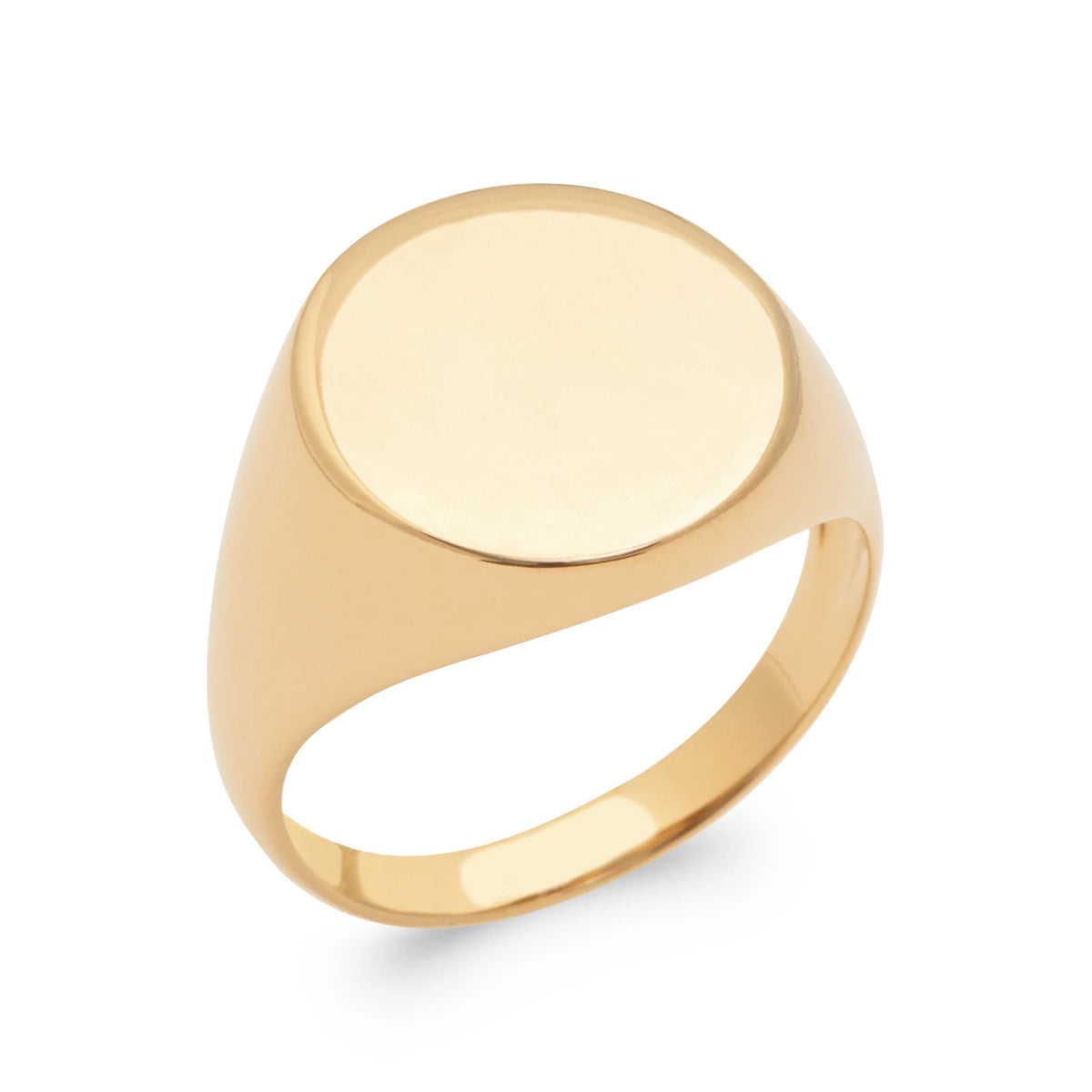 Bague chevalière ronde au plateau lisse poli en plaqué or