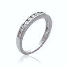 Bague demi-alliance serti rail de zircons en argent 925, vue de face