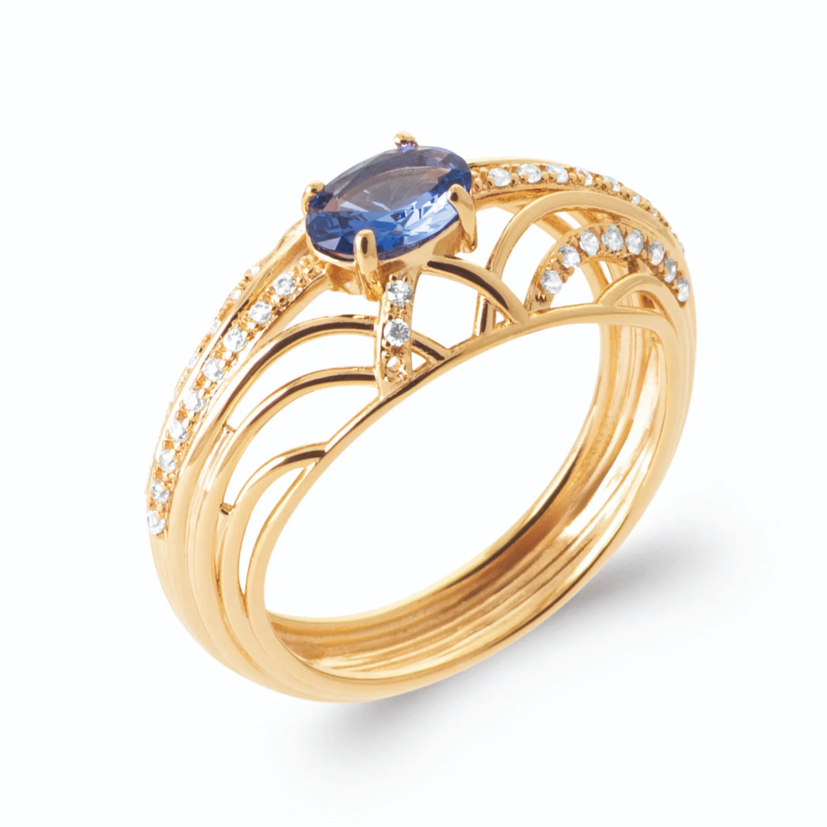 Bague dôme ajourée arceaux pavés de zircons et pierre ovale bleue en plaqué or, vue de trois quarts