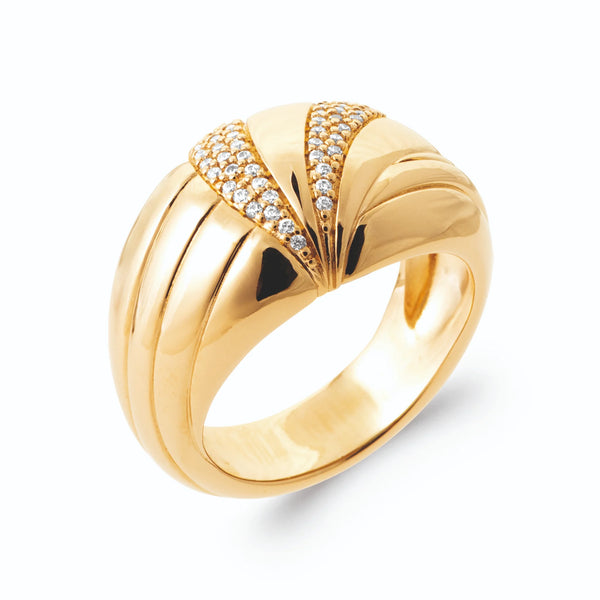 Bague dôme godrons en éventail et branches pavées de zircons en plaqué or, vue de trois quarts