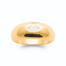 Bague dôme large et généreuse avec zircon navette plaqué or, vue de face