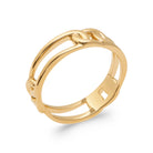 Bague double anneau relié par des maillons enlacés en plaqué or, vue de trois quarts
