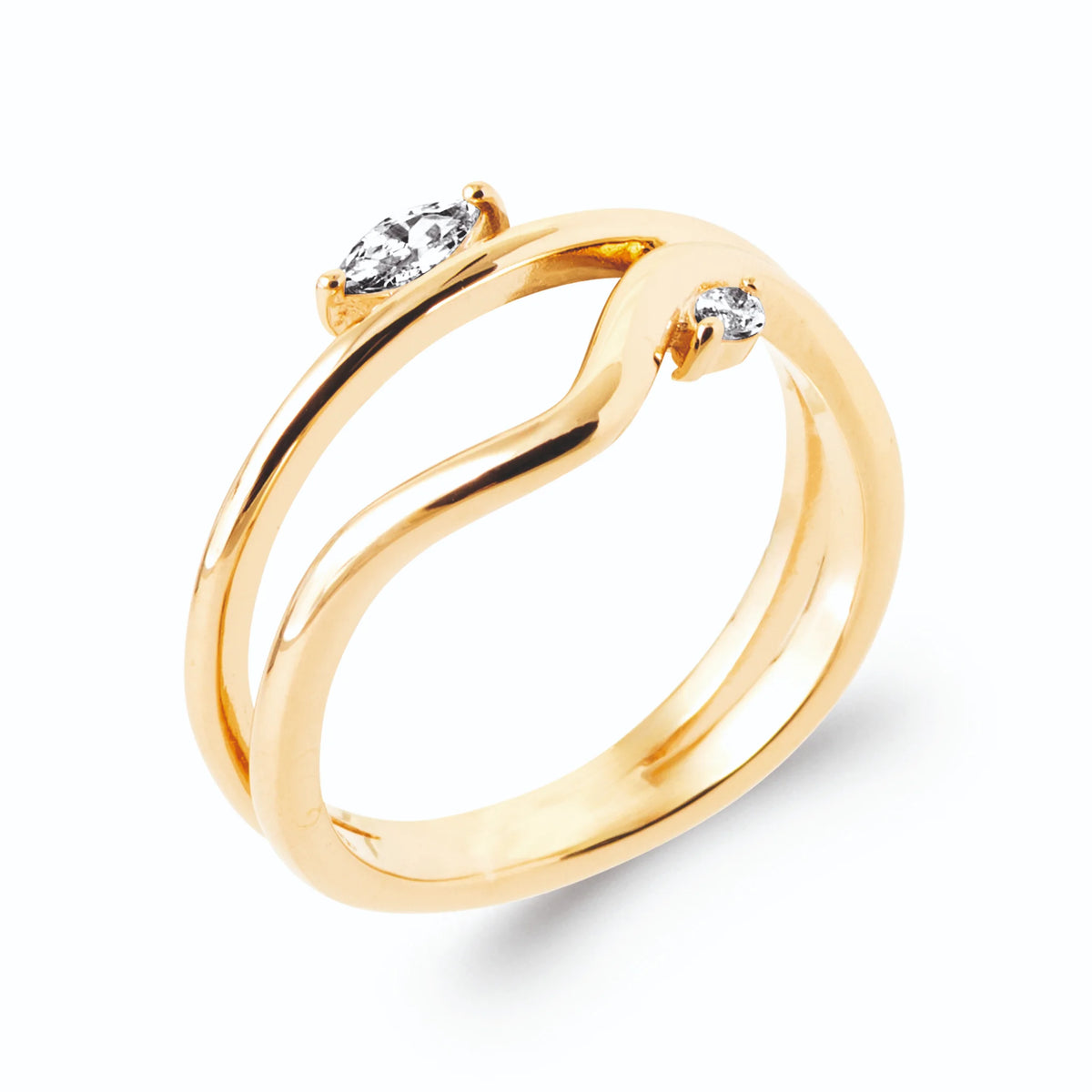 Bague double anneau vague et zircons navettes en plaqué or