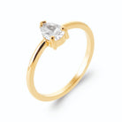 Bague fine solitaire zircon taille poire en plaqué or