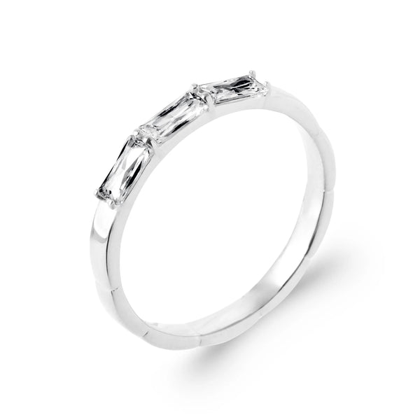 Bague fine zircons baguettes en biais en argent 925