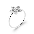 Bague fleur cinq pétales ajourés et zircon central en argent 925