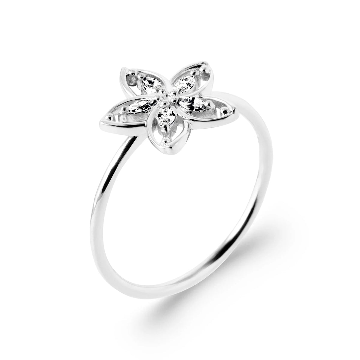 Bague fleur cinq pétales ajourés et zircon central en argent 925