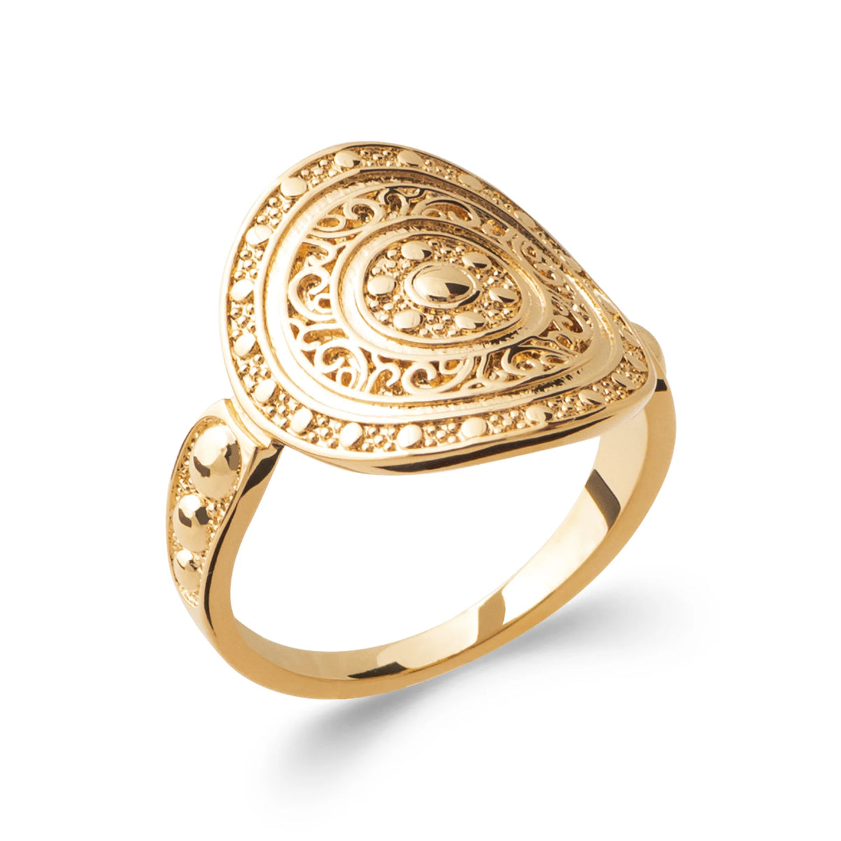 Bague grand médaillon en goutte ciselé de filigranes mandala en plaqué or