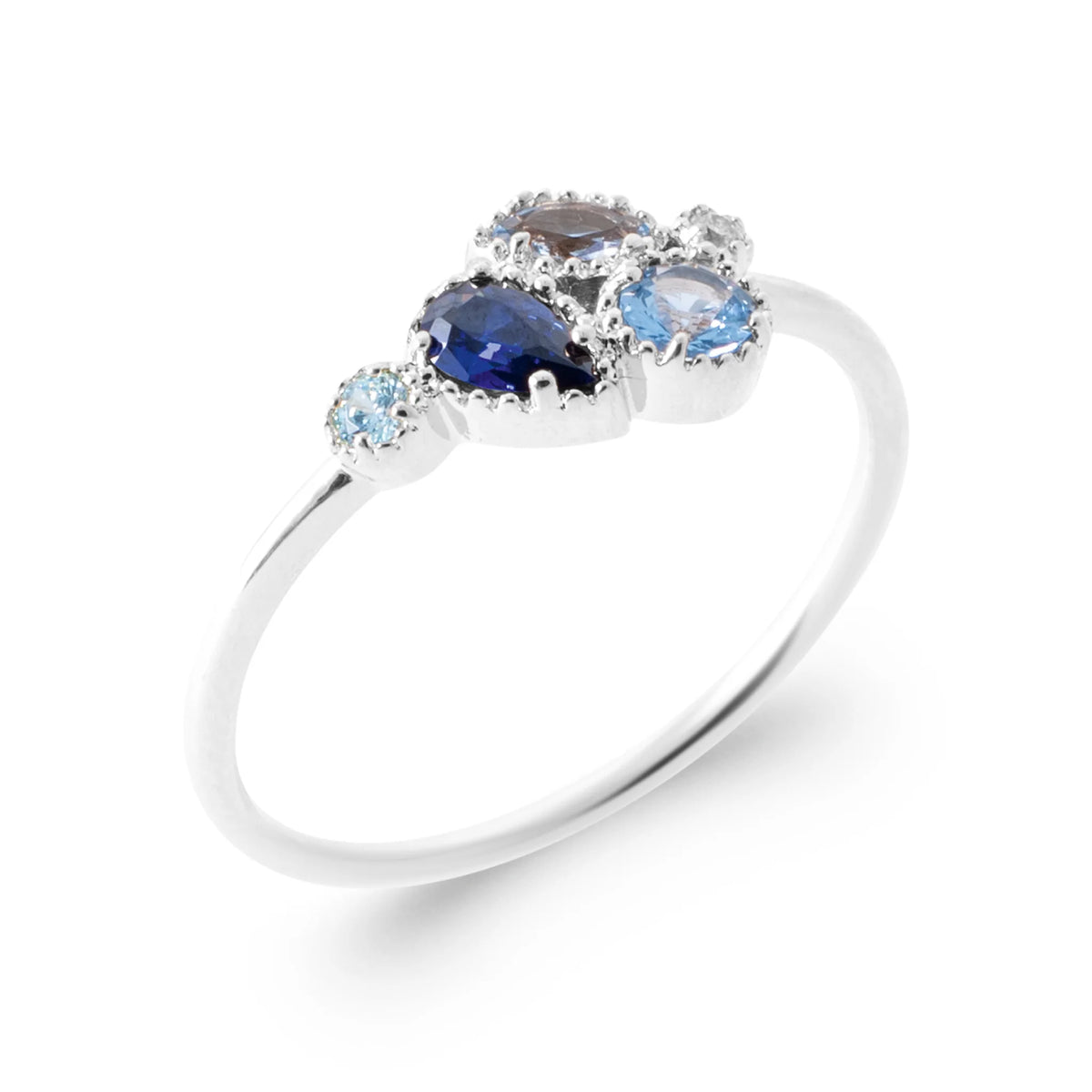 Bague grappe de pierres bleues en camaïeu en argent 925
