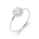 Bague halo de zircons sur anneau fin en argent 925, vue de face