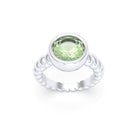 Bague “Indiscrète” en Argent 950 – Pierre Fine Ronde 9mm et Anneau Torsadé