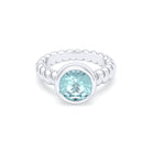 Bague “Indiscrète” en Argent 950 – Pierre Fine Ronde 9mm et Anneau Torsadé