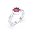 Bague “Indiscrète” 7mm en Argent 950 – Pierre Fine & Torsades Grenat Rhodolite