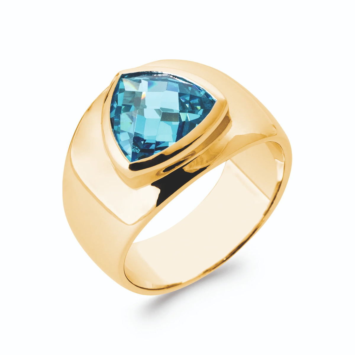 Bague large plateau poli et grande pierre trillion bleu ciel en plaqué or