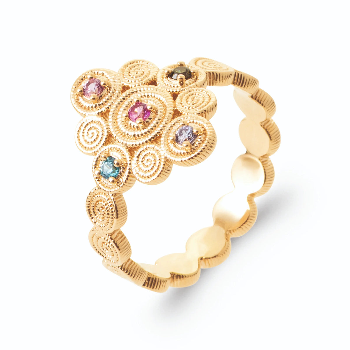 Bague losange de spirales filigranées pierres multicolores en plaqué or, vue de trois quarts