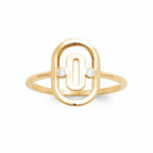 Bague maillon ovale à double contour et zircons plaqué or, vue de face